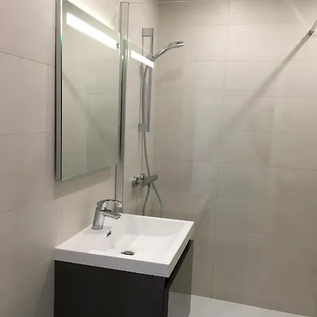 公寓 Chic Du Port Fréjus